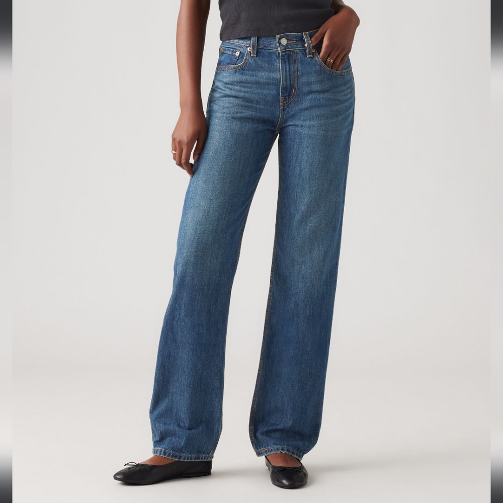 Levis Low Pro Straight Jeans Size 24 color: No Words - Dark Wash